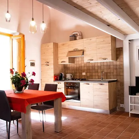 Sunny - Ortigia Semesterbostad